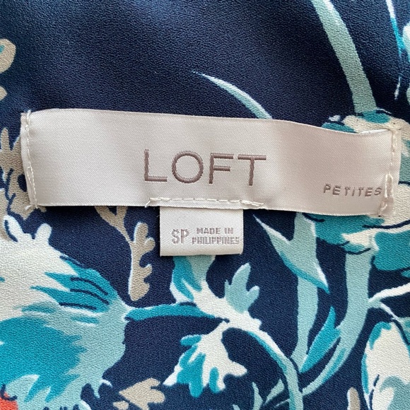 LOFT Ruffled Navy Floral Shell Top - Picture 10 of 11